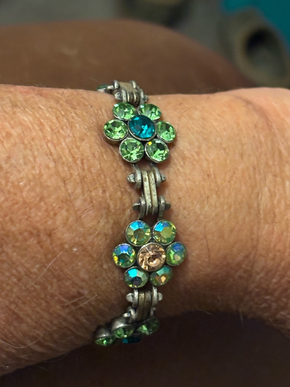 Pretty Green Crystal Flower Bracelet
